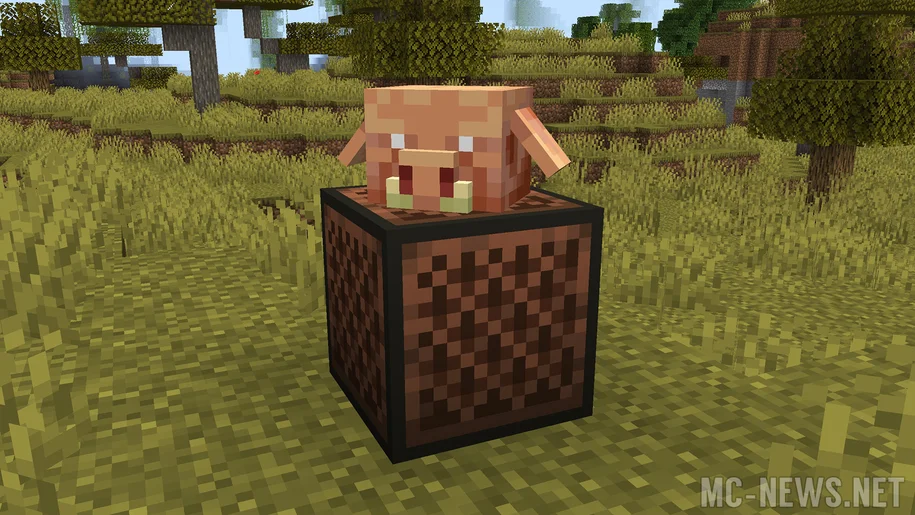 Minecraft Piglin head on top of a noteblock